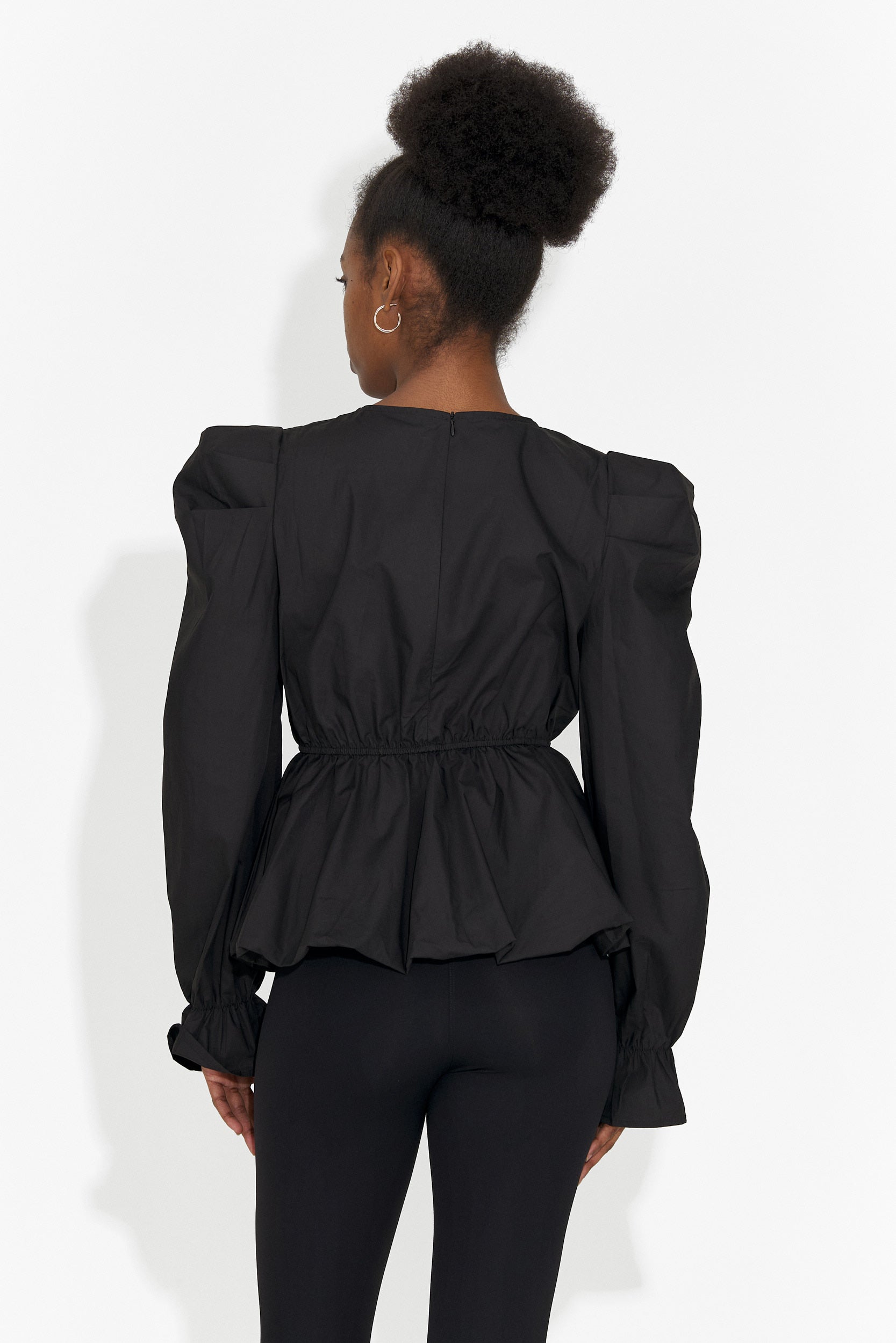 Elegantna črna bluza za dame Lindalia Bogas