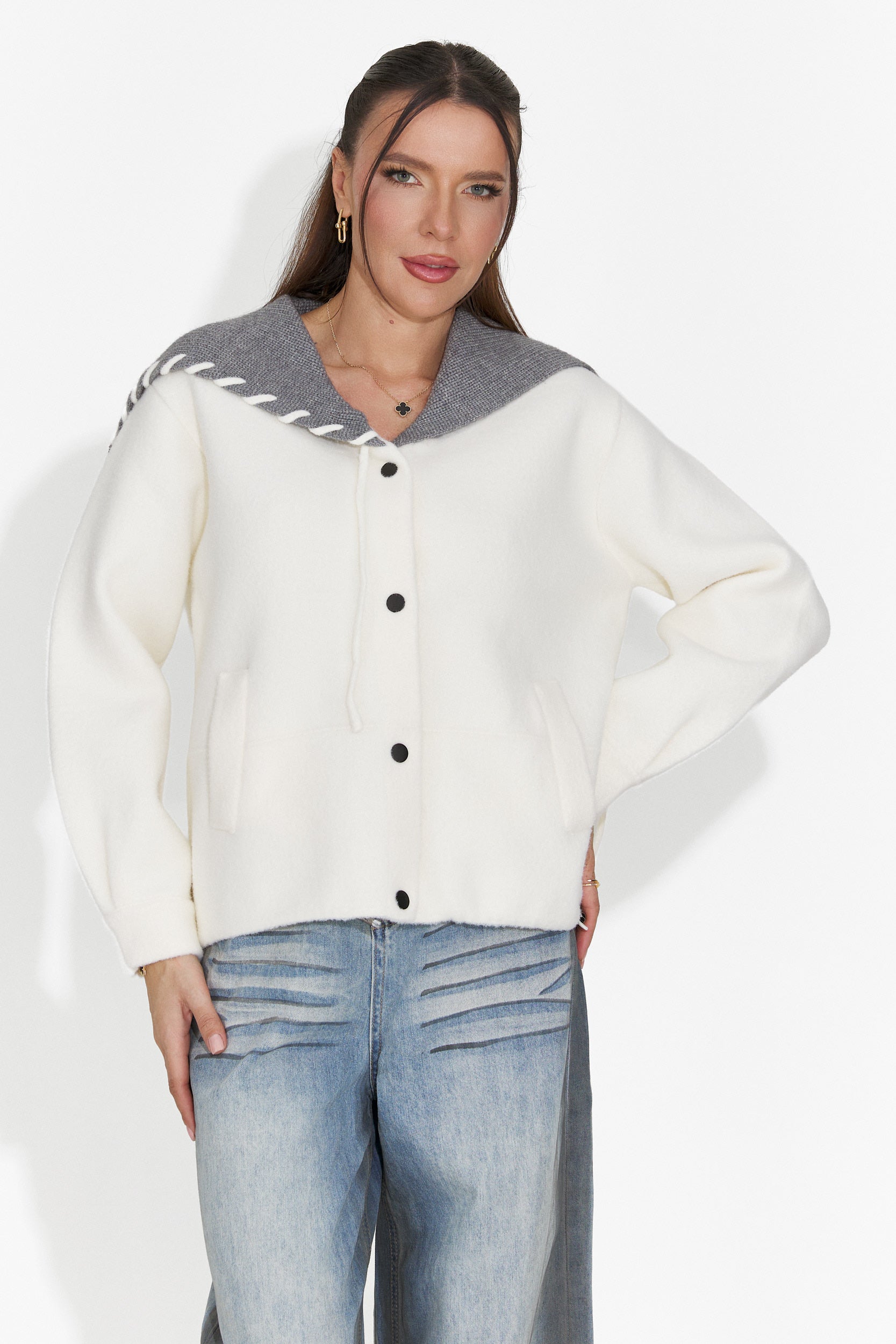 Elegantna kremna jakna za dame Agapia Bogas