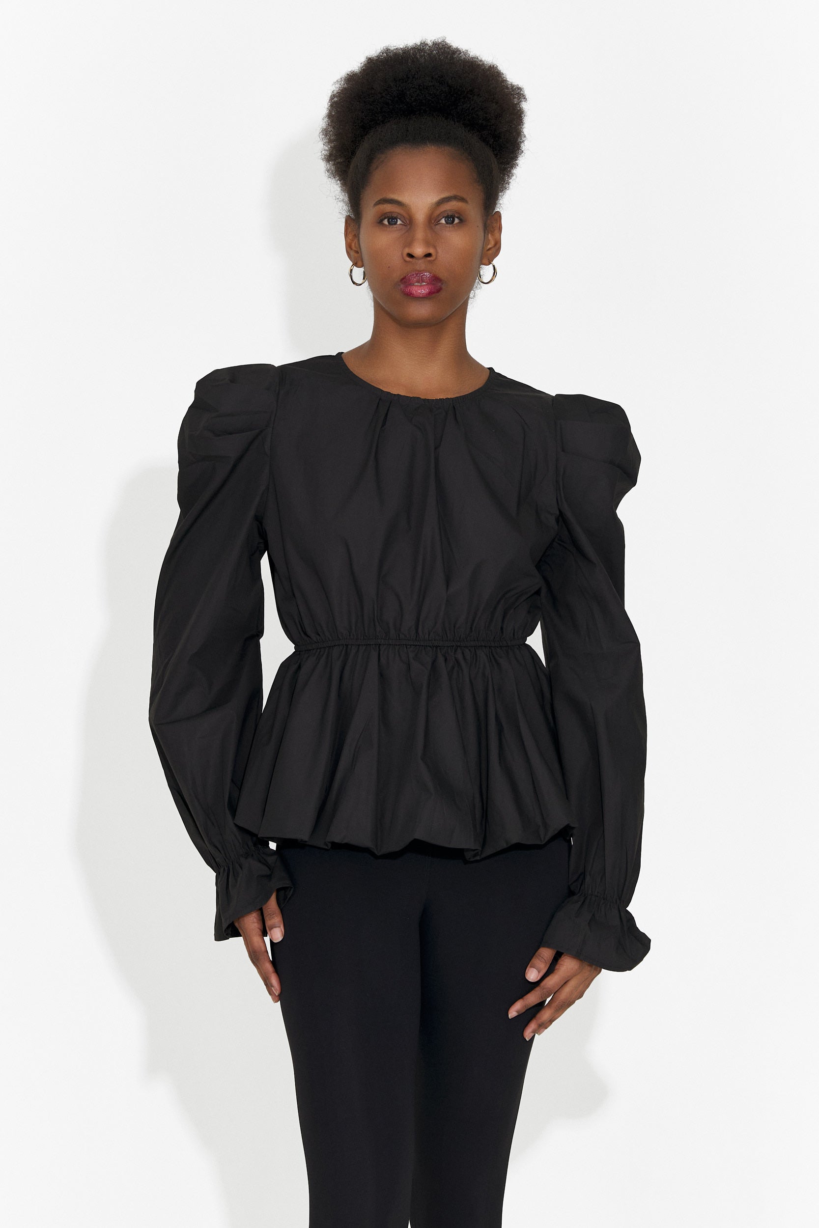 Elegantna črna bluza za dame Lindalia Bogas