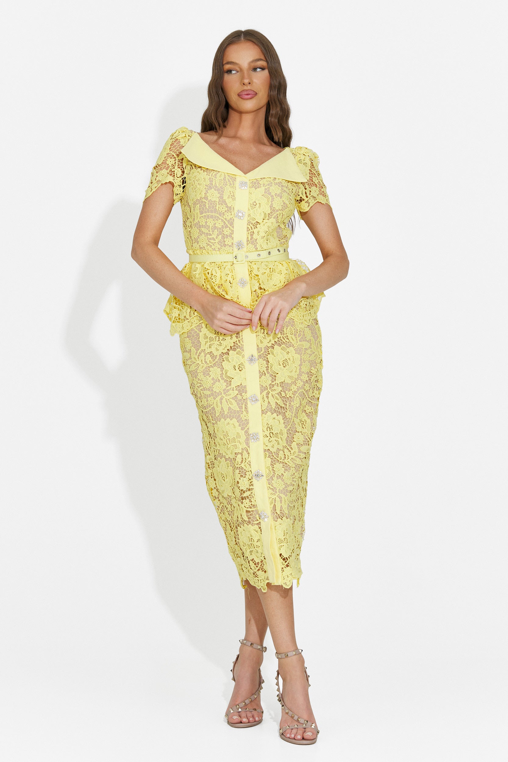Ženska kratka obleka rumena Akaria Bogas