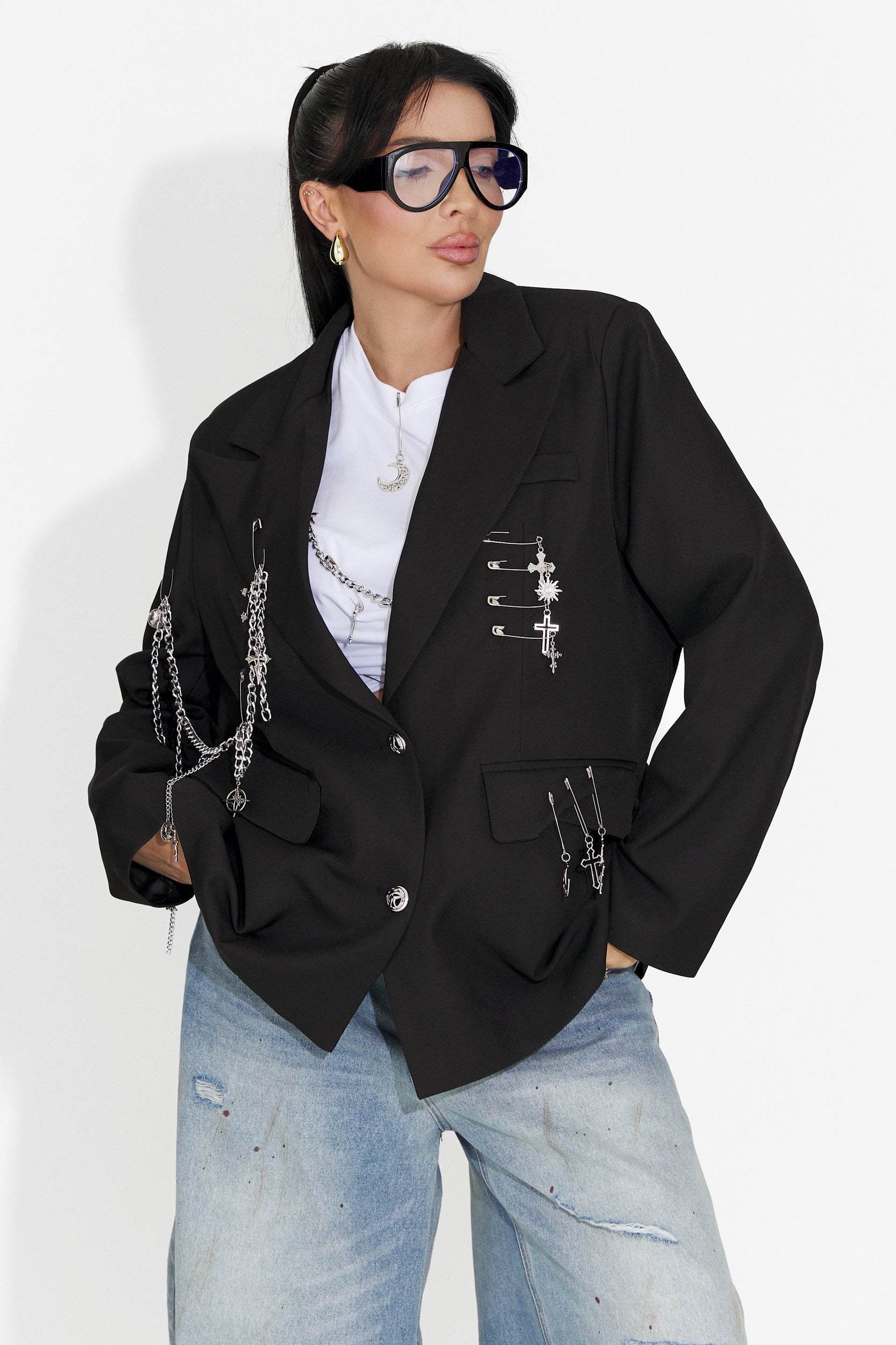 Eleganten črn damski blazer Amaranda Bogas